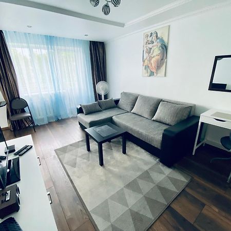 Fine Apartment 2 Елгава Экстерьер фото